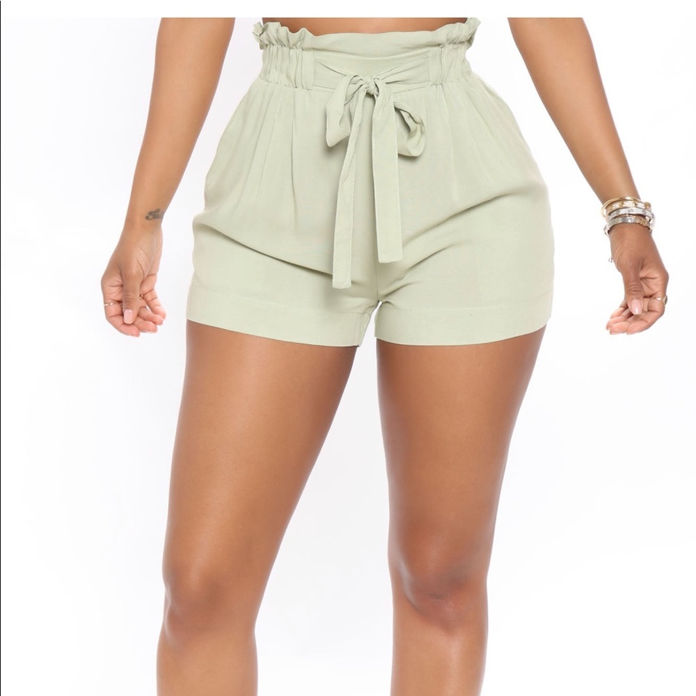 Tie Waist Shorts, Size L